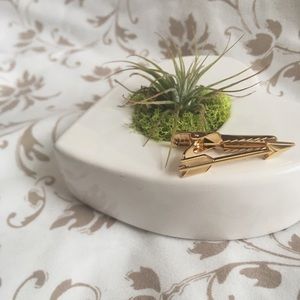 Arrow Tie Bar